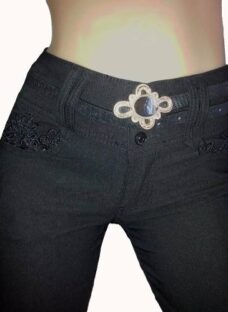 http://articulo.mercadolibre.com.ar/MLA-612216953-calza-pantalon-con-cintura-faja-elastizado-negro-con-encaje-_JM