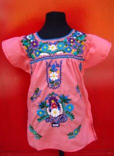 http://articulo.mercadolibre.com.ar/MLA-608200602-vestido-mexicano-para-nina-talles-de-nena-_JM